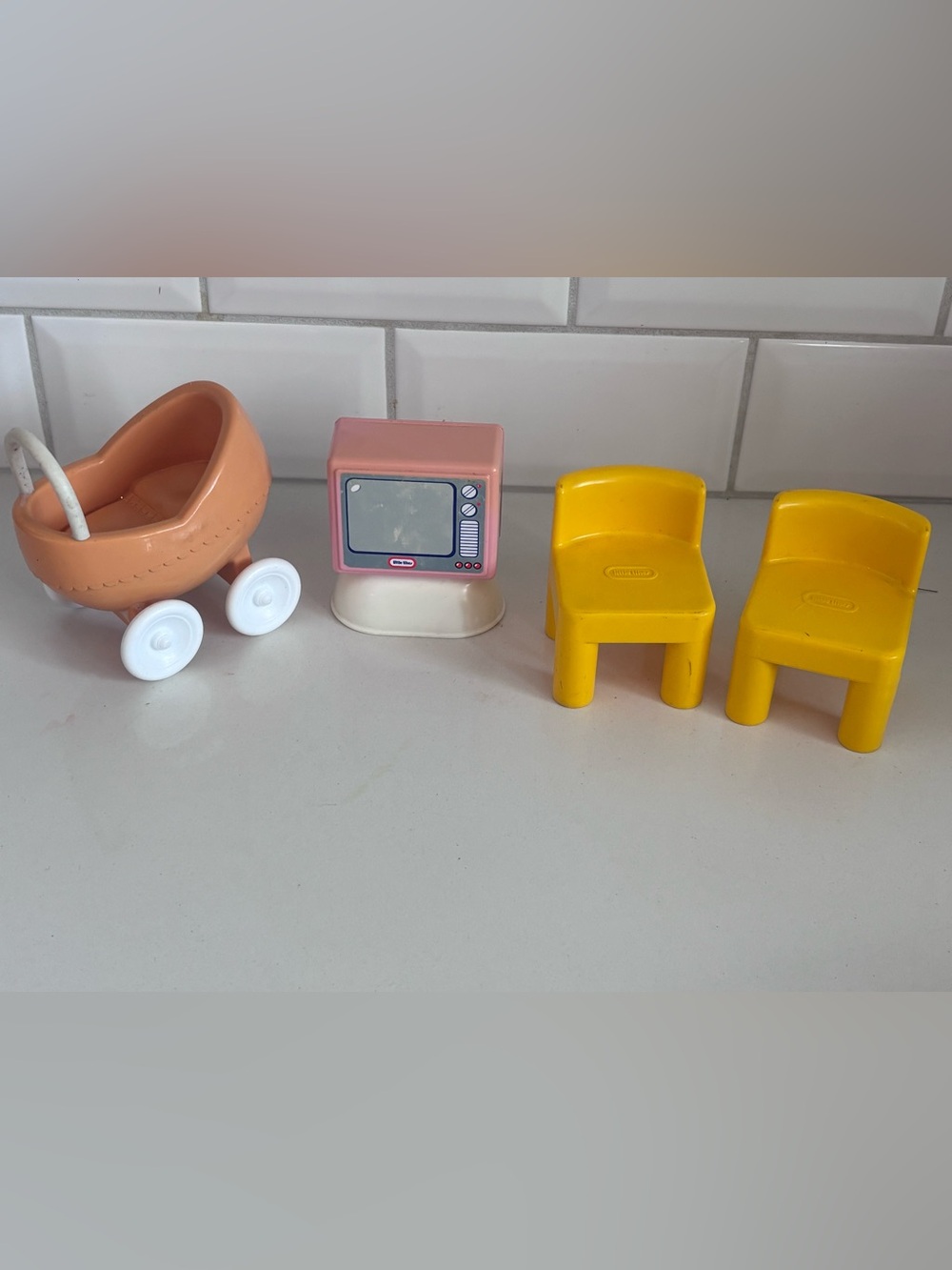 Little tikes dollhouse furniture